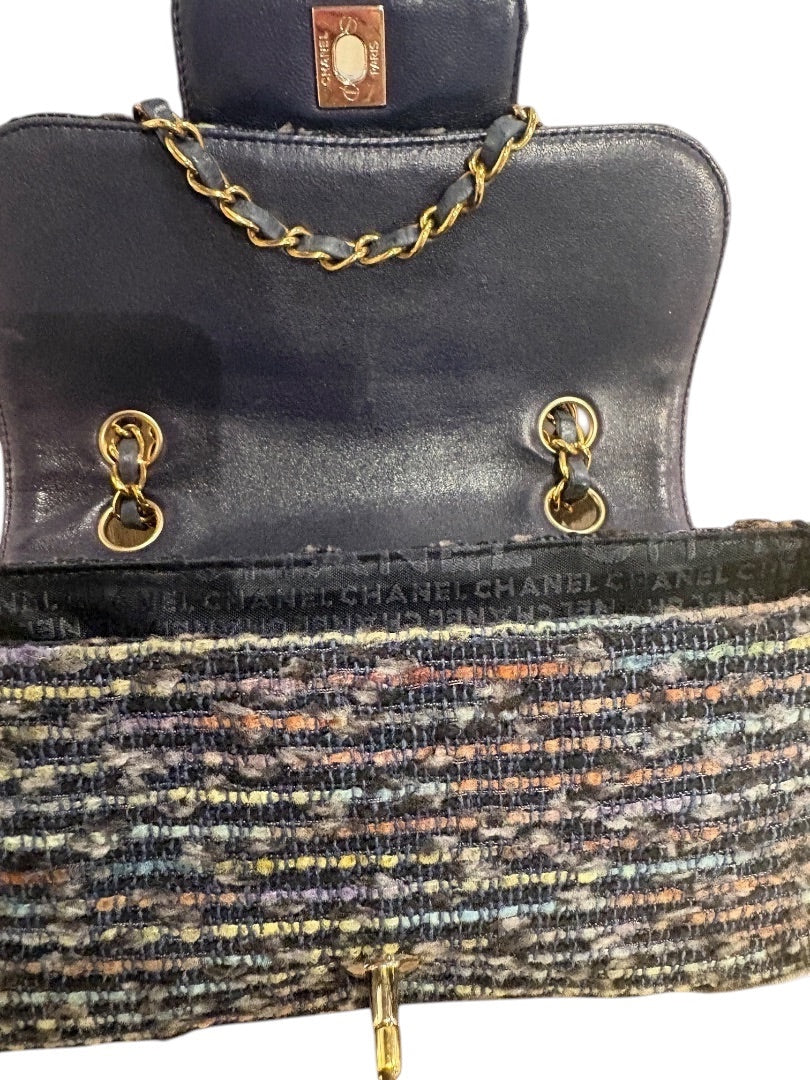 Posh Purse Co navy blue leather flap bag with multicolor tweed body and gold chain strap. Circa 2005-2006.