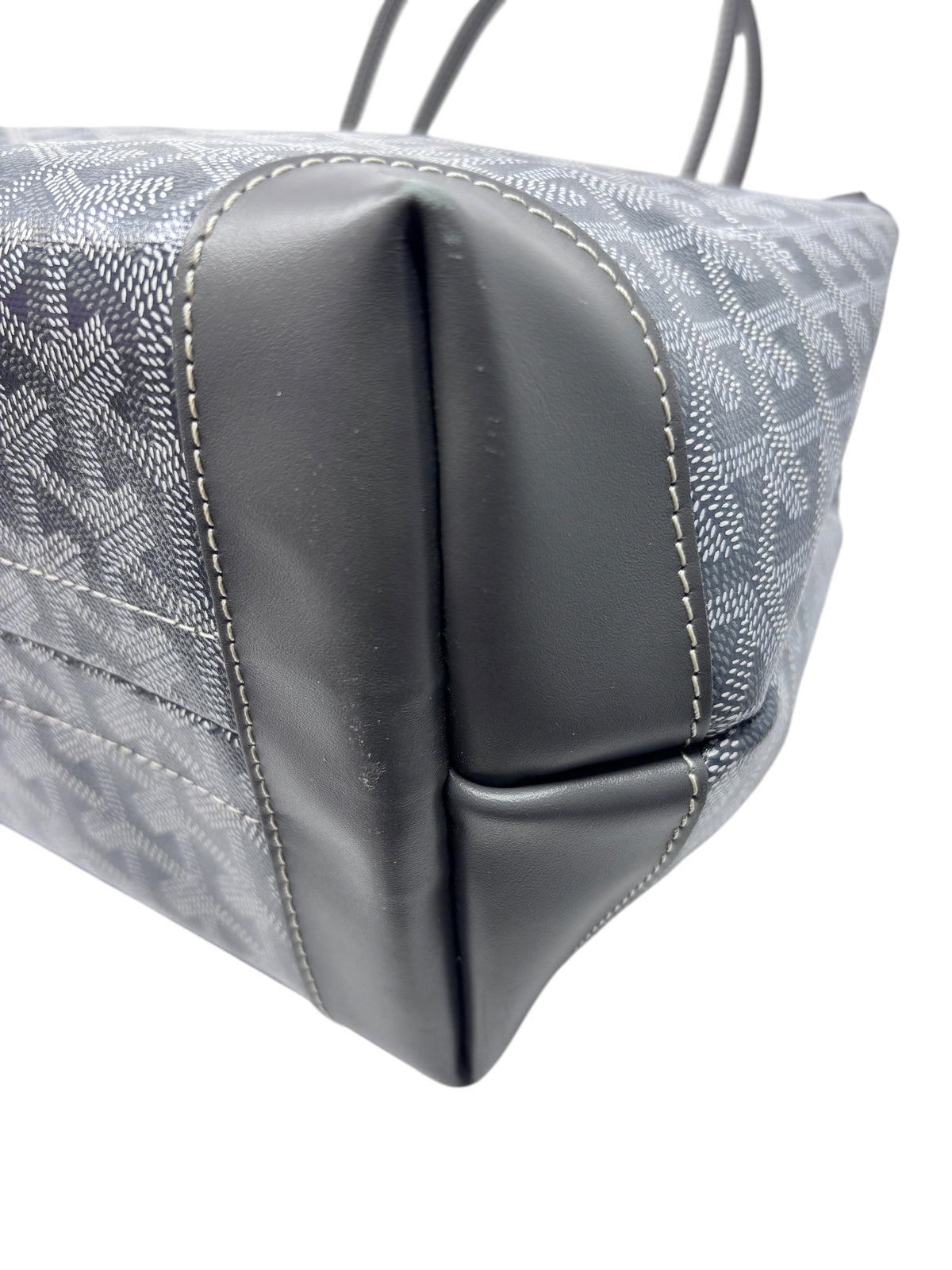 Posh Purse Co gray Goyard Bellechasse tote featuring iconic Goyardine coated canvas and calfskin leather corner trim