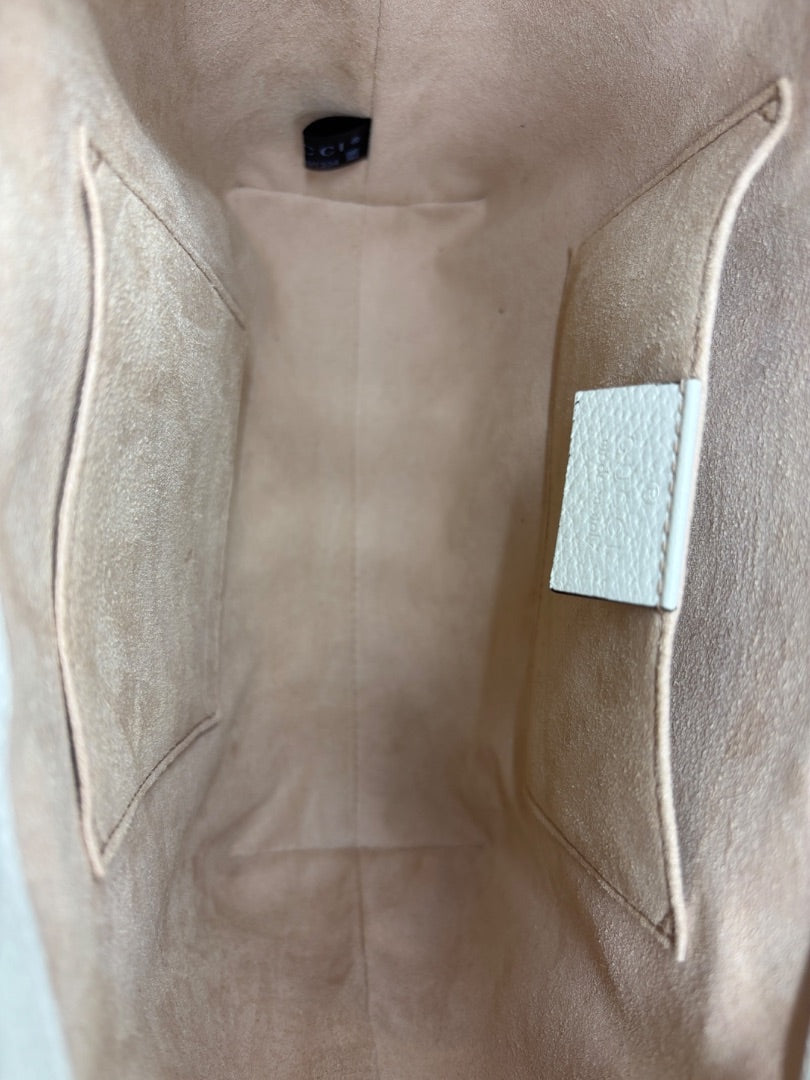 Posh Purse Co. Gucci Ophidia Small Tote interior, beige suede lining with two pockets and a white leather tab.