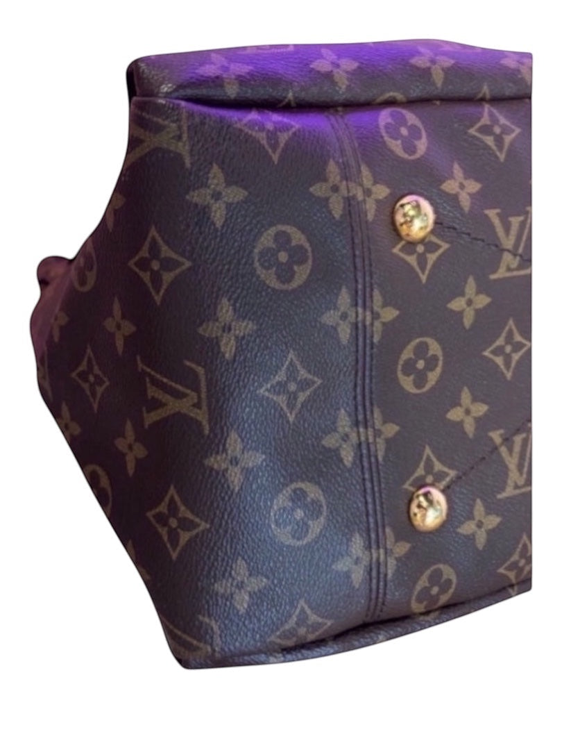 Posh Purse Co Louis Vuitton Artsy MM monogram canvas hobo bag with gold-tone hardware and braided leather handle.