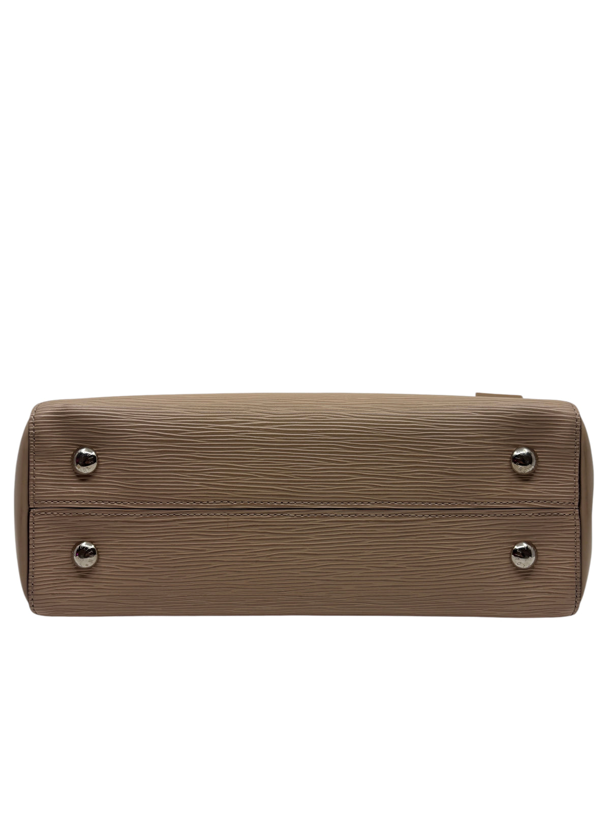 Posh Purse Co. Louis Vuitton Cluny MM handbag base showing textured beige Epi leather and four silver metal feet.