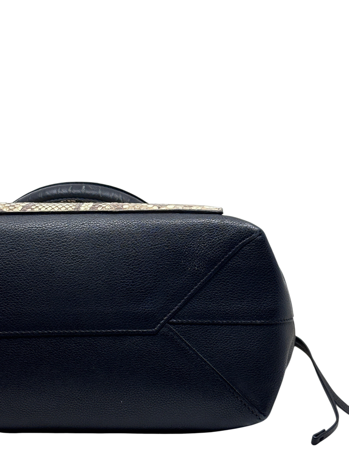 Posh Purse Co Louis Vuitton LockMe MM handbag in black leather with exotic python skin trim detail