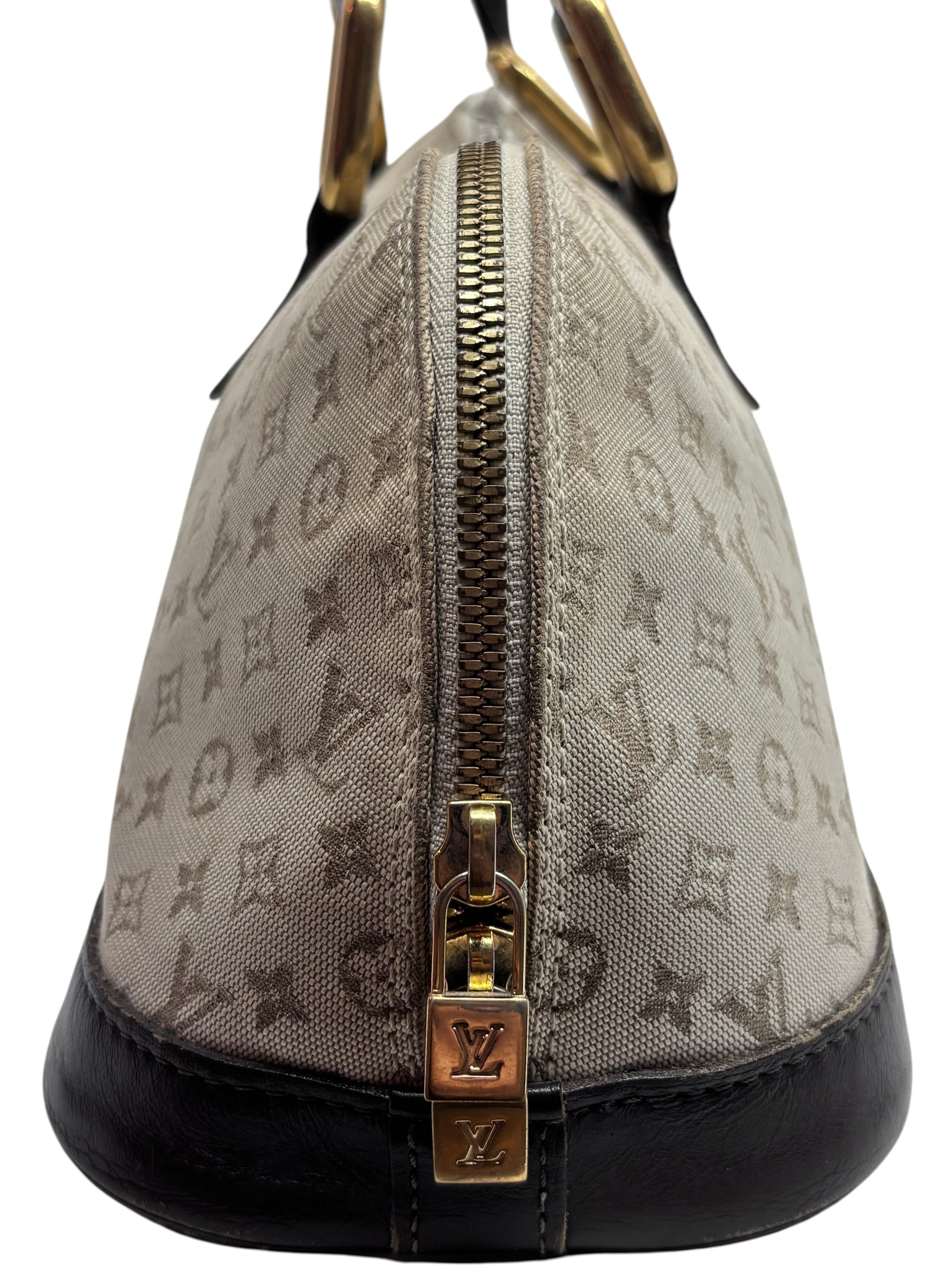 Posh Purse Co preloved Louis Vuitton Long Mini Lin handbag featuring signature monogram canvas and gold hardware