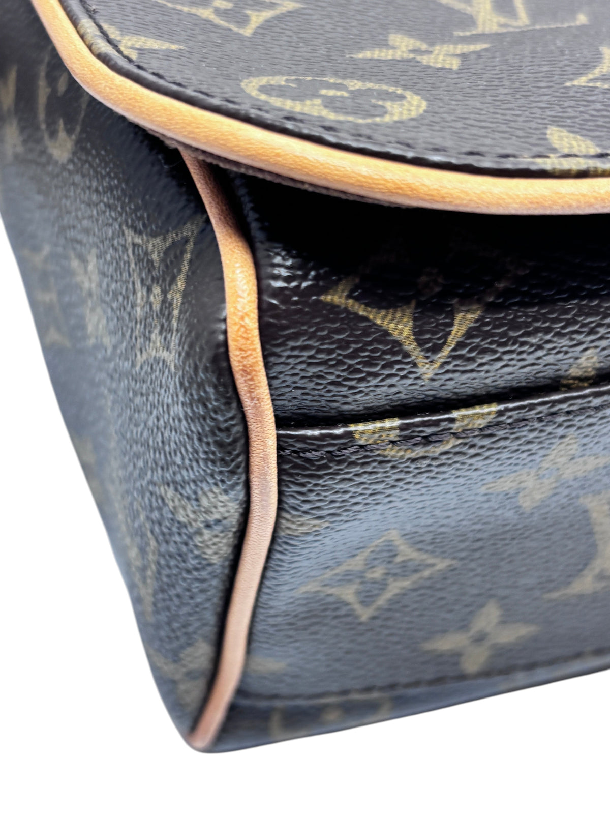 Posh Purse Co Louis Vuitton Monogram Abbesses messenger bag showing signature coated canvas and natural leather trim