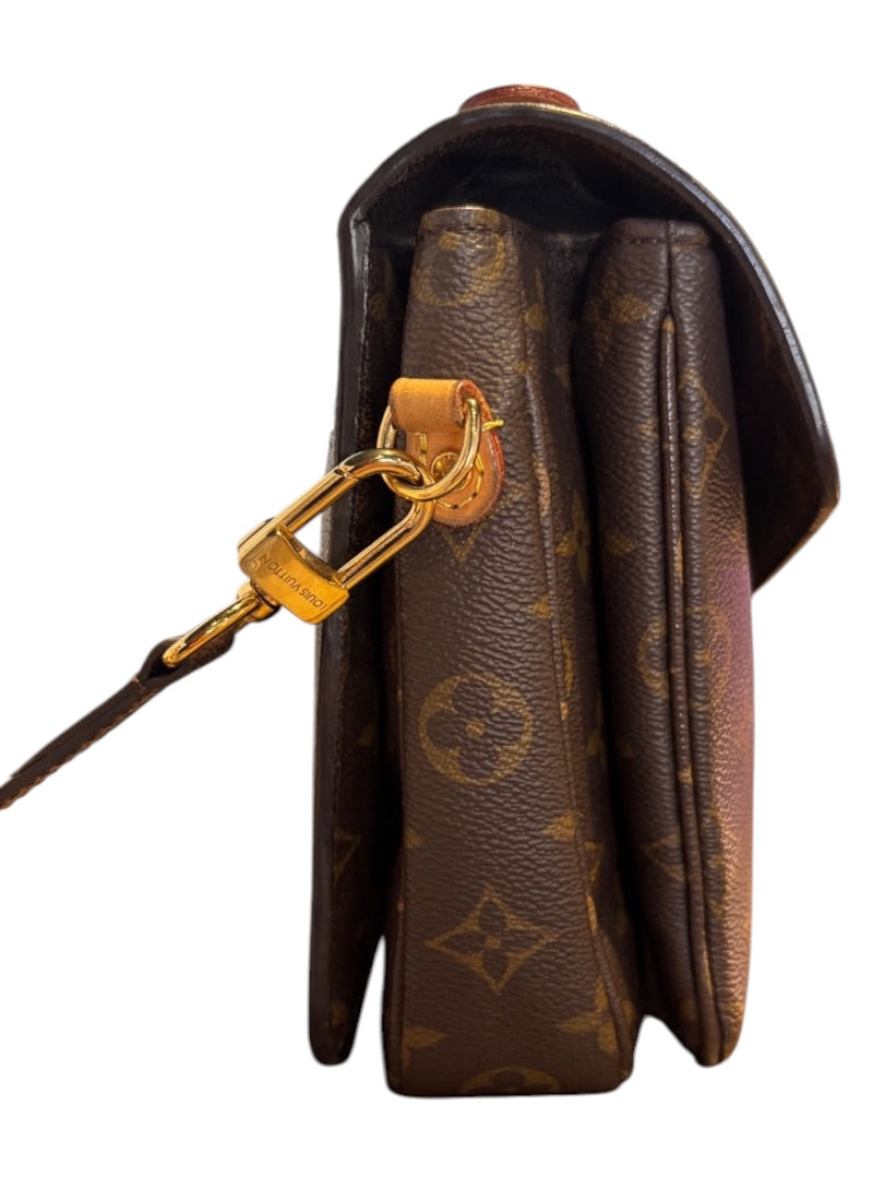 Posh Purse Co Louis Vuitton Monogram Pochette Metis crossbody bag with gold-tone hardware and S-lock closure.