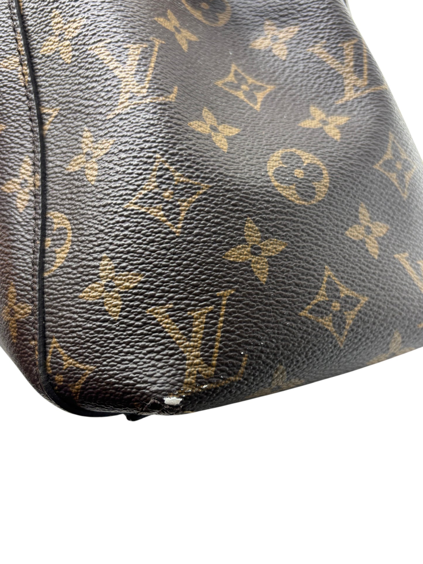 Posh Purse Co. Louis Vuitton Montaigne MM monogram canvas handbag showing minor corner wear on the base