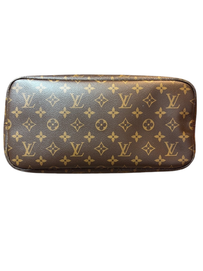 Posh Purse Co Louis Vuitton Neverfull MM Monogram tote bag with red interior and removable pouch. Coated canvas.