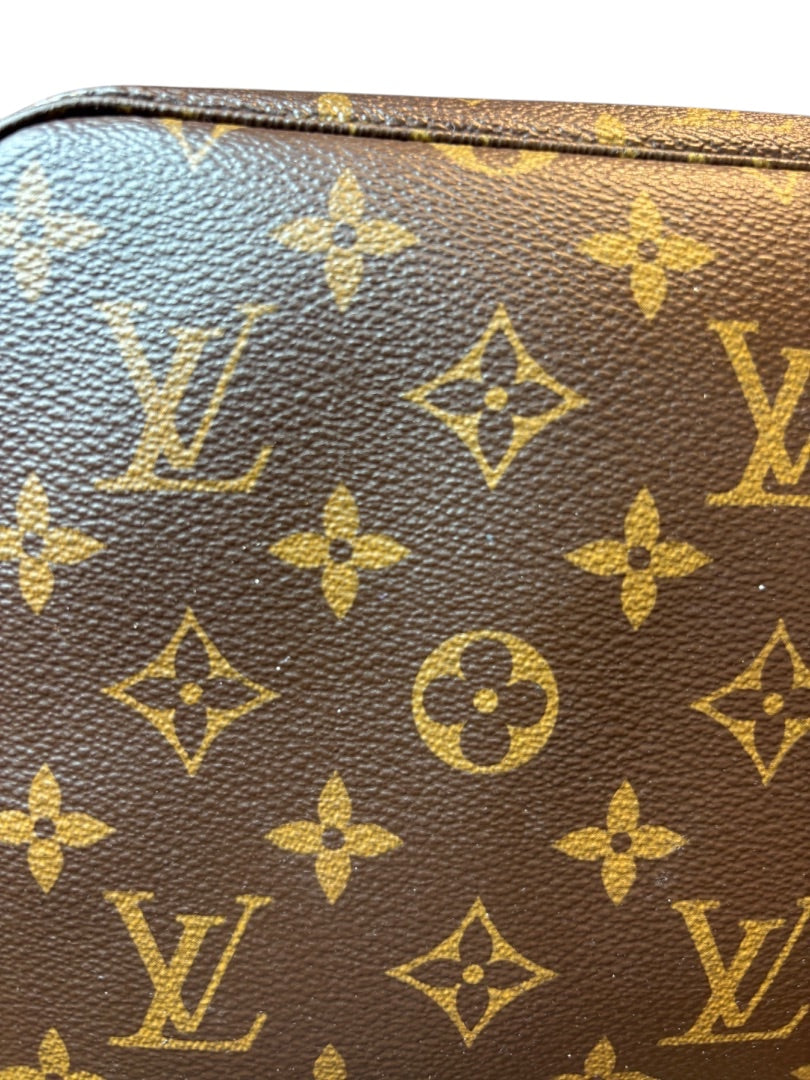 Posh Purse Co Louis Vuitton Neverfull MM Monogram coated canvas tote with red interior and matching pouch.