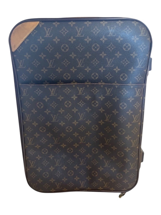 Posh Purse Co. Louis Vuitton Monogram Pegase 60 rolling suitcase with tan leather trim and gold hardware. Preloved condition.