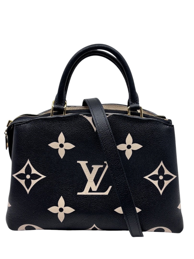 Posh Purse Co preloved Louis Vuitton Petit Palais handbag in black and beige bicolor giant monogram leather