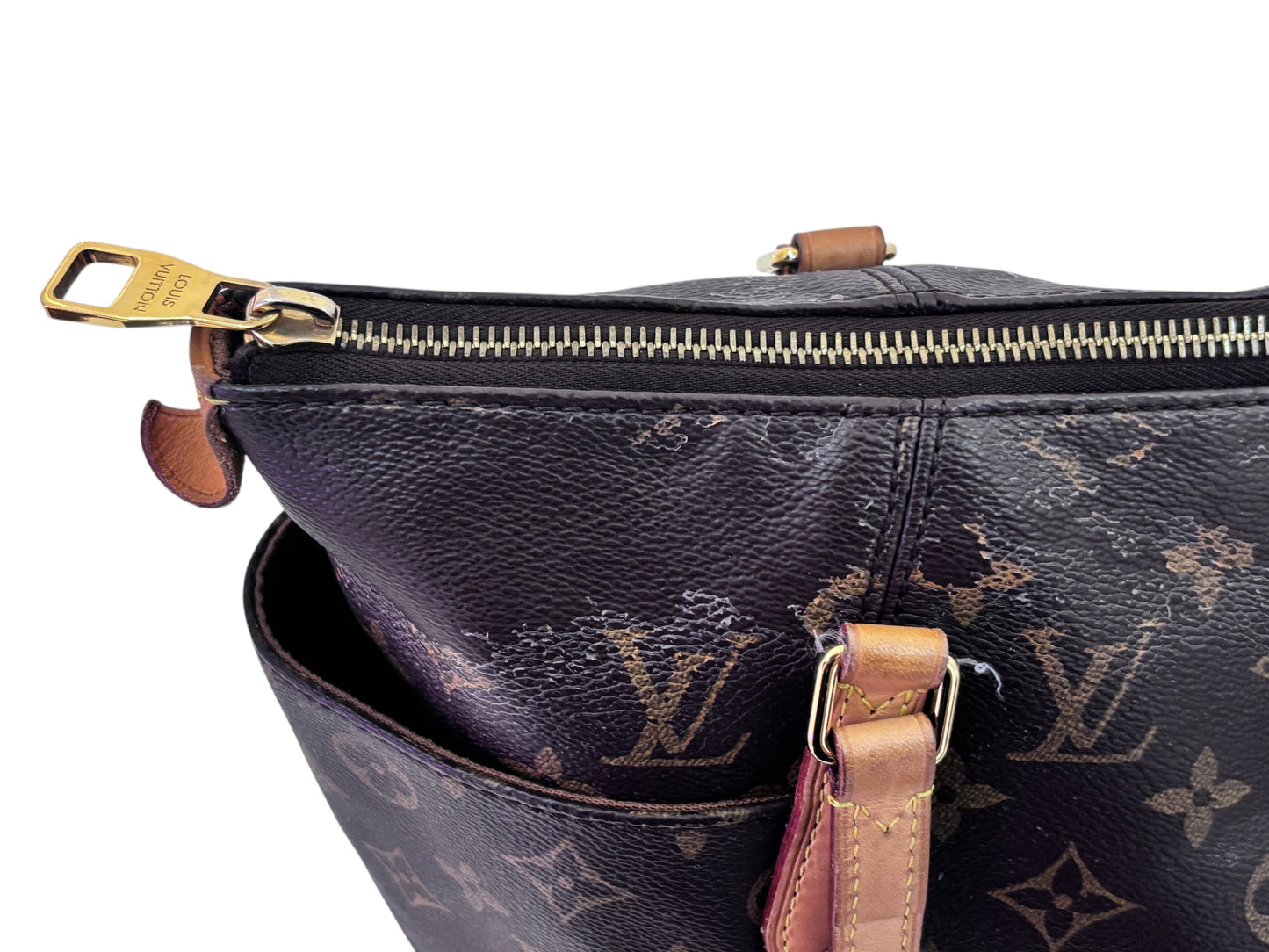 Posh Purse Co preloved Louis Vuitton Totally PM monogram canvas tote bag showing zipper detail and Vachetta trim