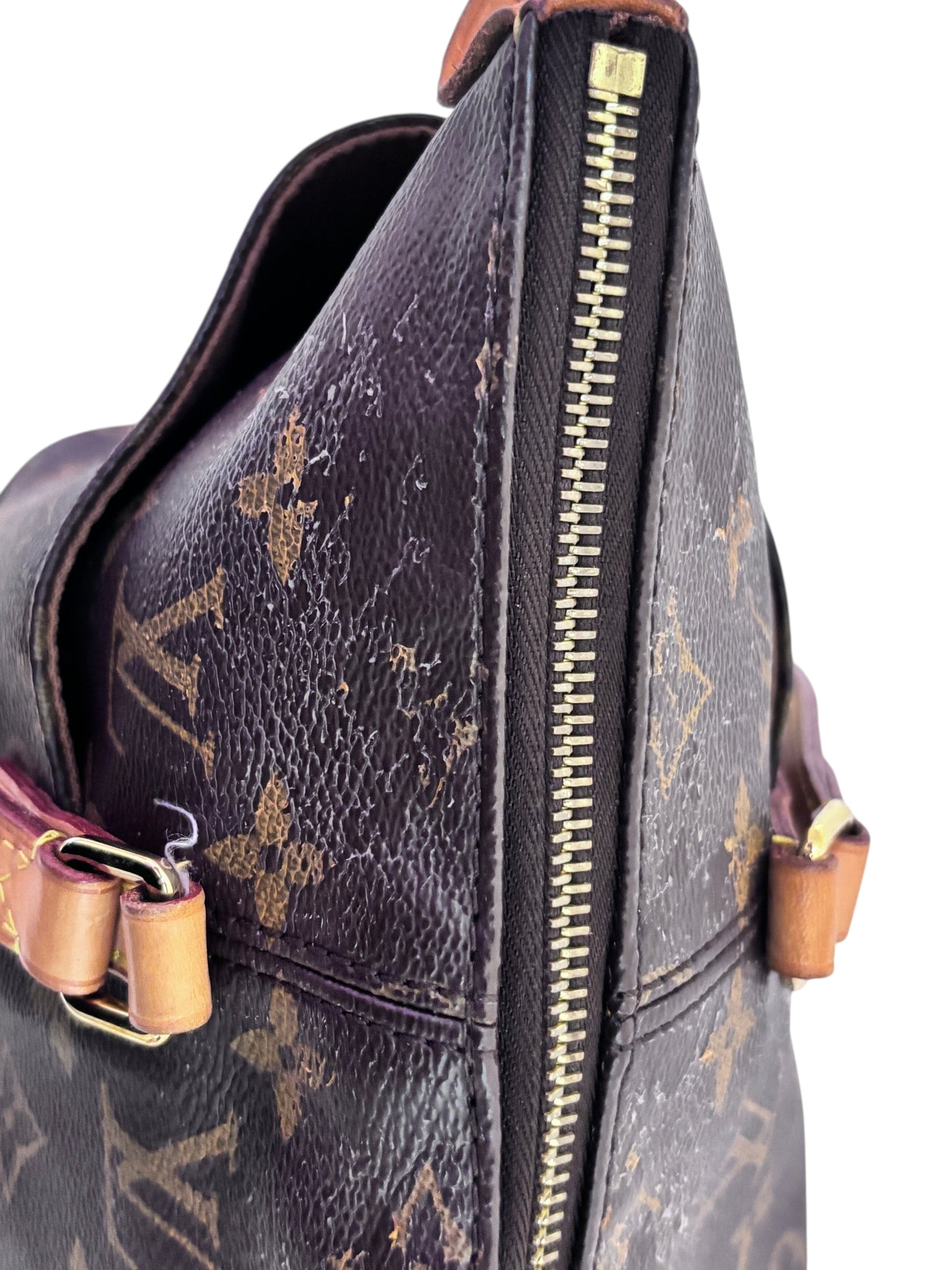 Posh Purse Co Louis Vuitton Totally PM monogram canvas tote bag side view showing zipper and vachetta leather trim