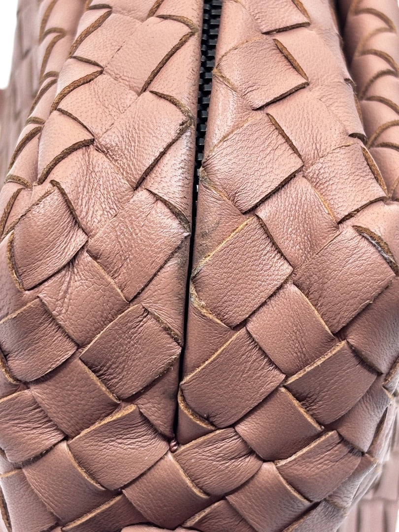 Posh Purse Co tan Bottega Veneta Intrecciato shoulder bag showing detailed handwoven leather texture and zipper