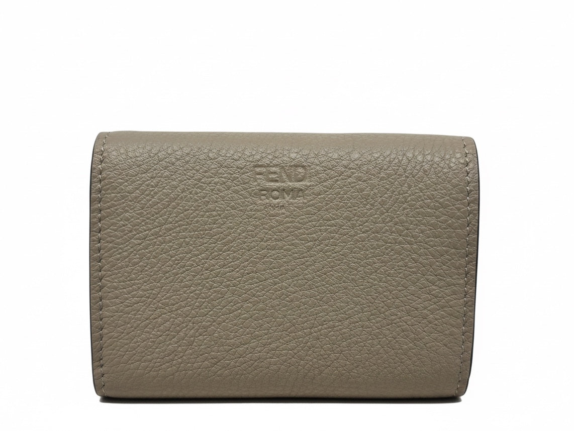 Posh Purse Co Fendi Cuoio Romano taupe grained leather wallet with embossed logo