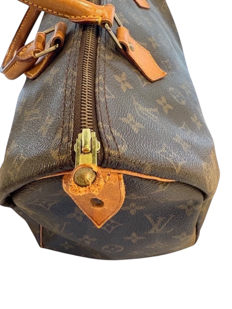 Posh Purse Co Louis Vuitton Speedy 35 monogram canvas handbag with natural vachetta leather trim and gold hardware.